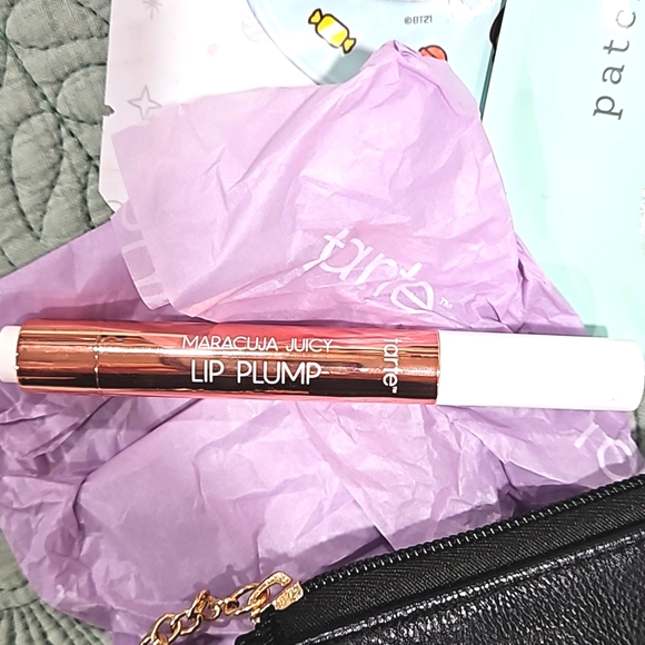 Makeup lot Tarte Lip Plump, eye gels, makeup case bag + - Picture 3 of 7